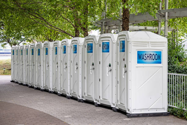 Best Portable restroom trailer rental  in Monticello, MN
